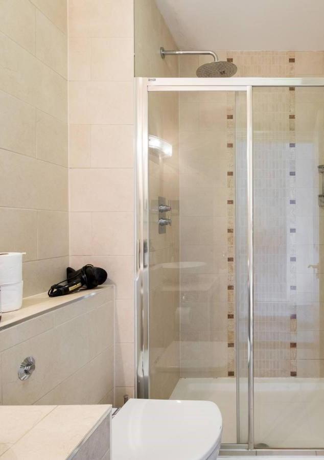 Westbourne Residence London Bagian luar foto